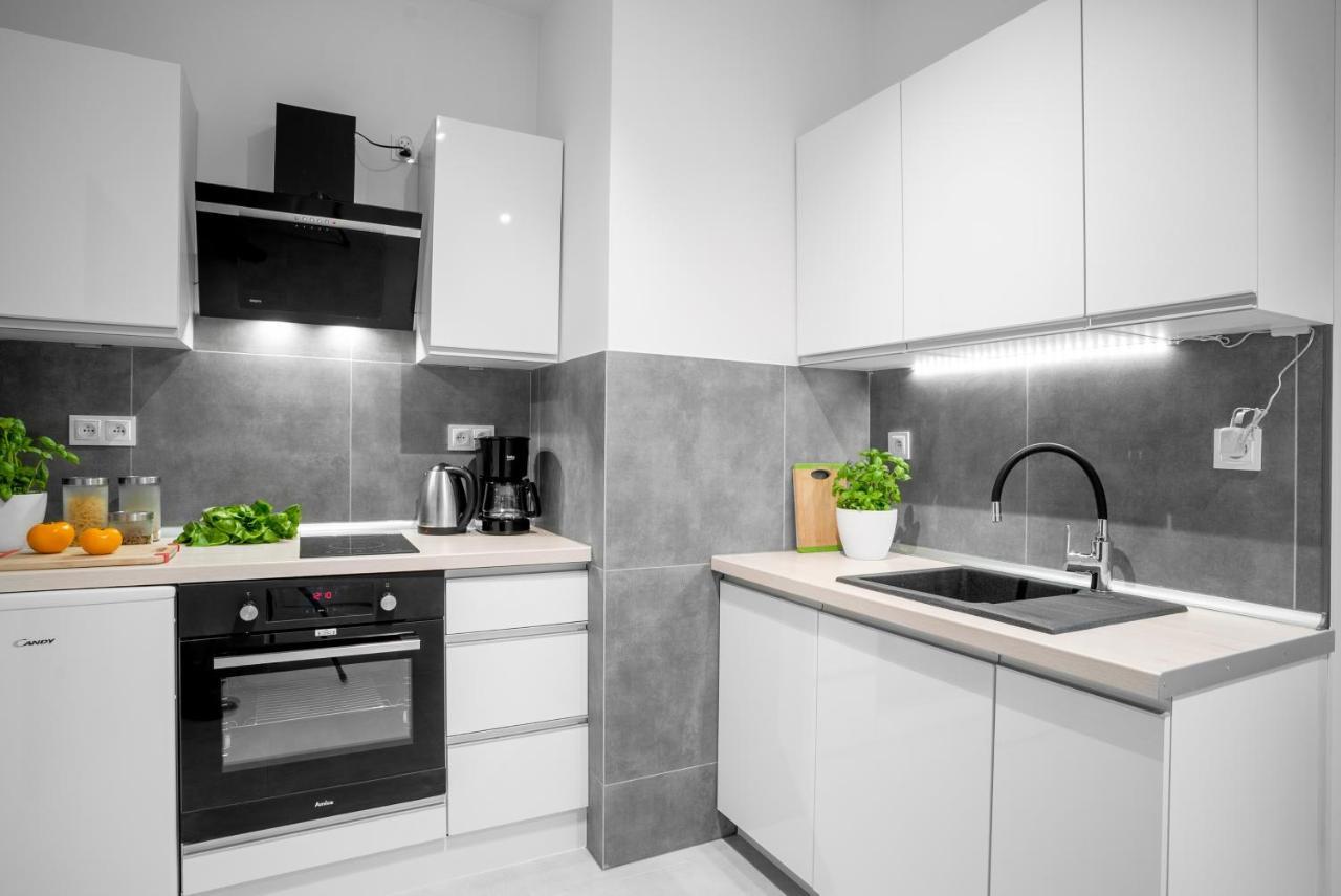 Apartamenty Homely Place Centrum - Stary Rynek - Parking Poznań Exteriör bild