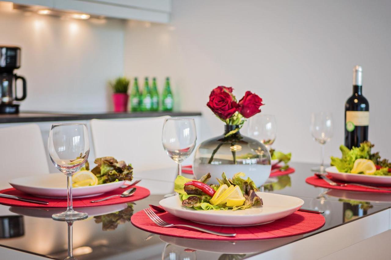 Apartamenty Homely Place Centrum - Stary Rynek - Parking Poznań Exteriör bild
